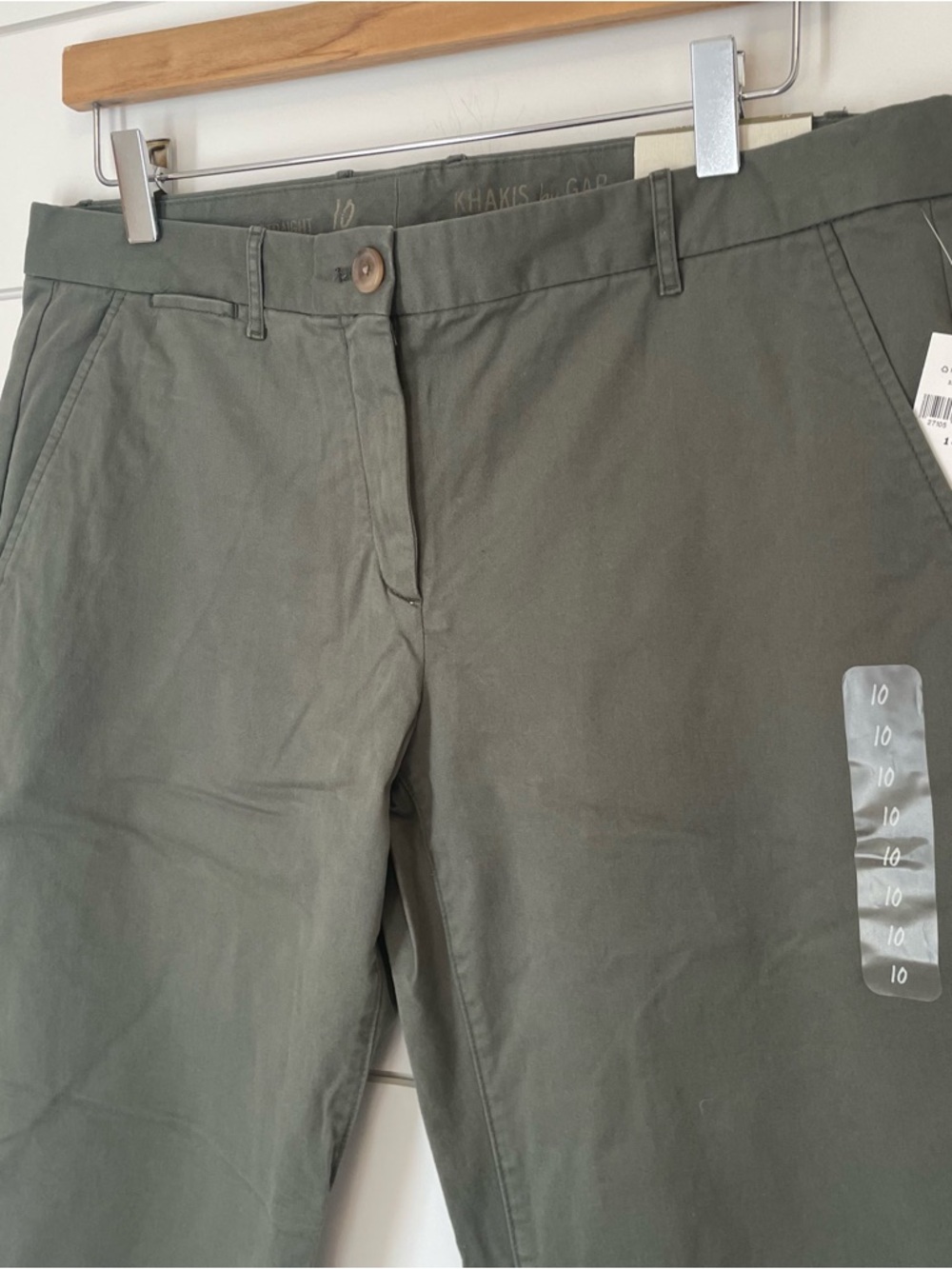 Women’s Olive Green Cropped Casual Chino Pants - Picture 3 of 13